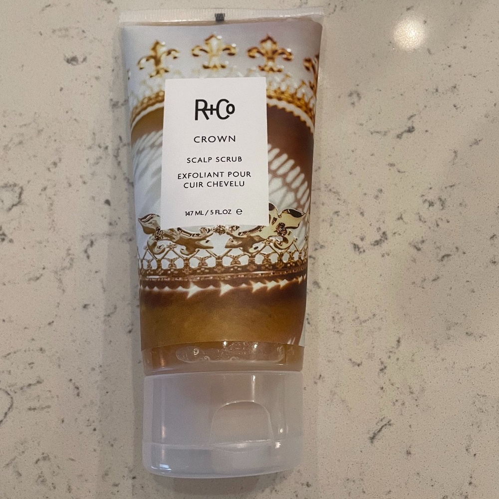 R&Co CROWN SCALP SCRUB